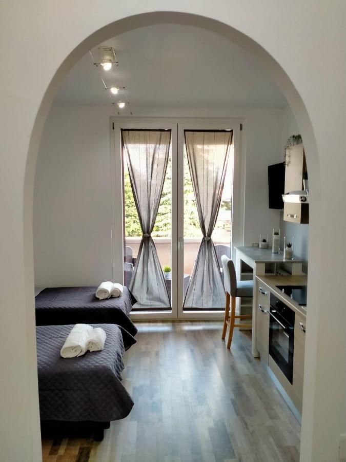 Suite Room Malpensa B&B Cardano al Campo Kültér fotó